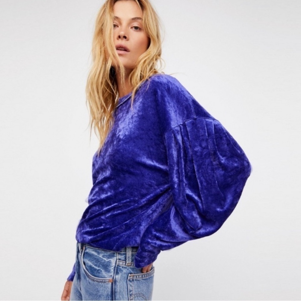 Free People Milan Blue size small long sleeve velvet sweatshirt